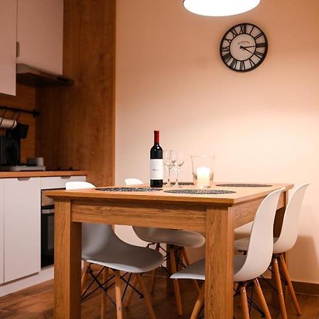 Lena Apartman Subotica Buitenkant foto