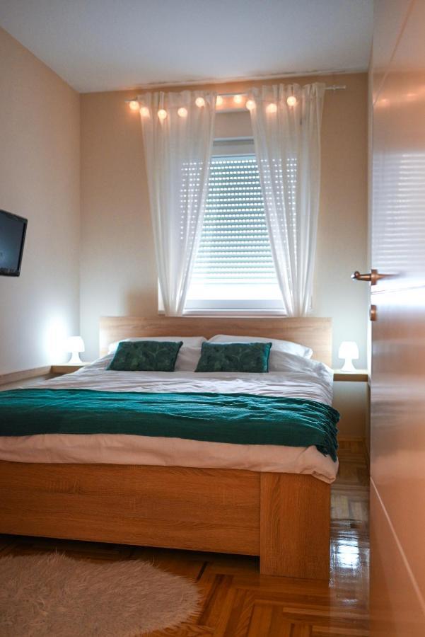 Lena Apartman Subotica Buitenkant foto